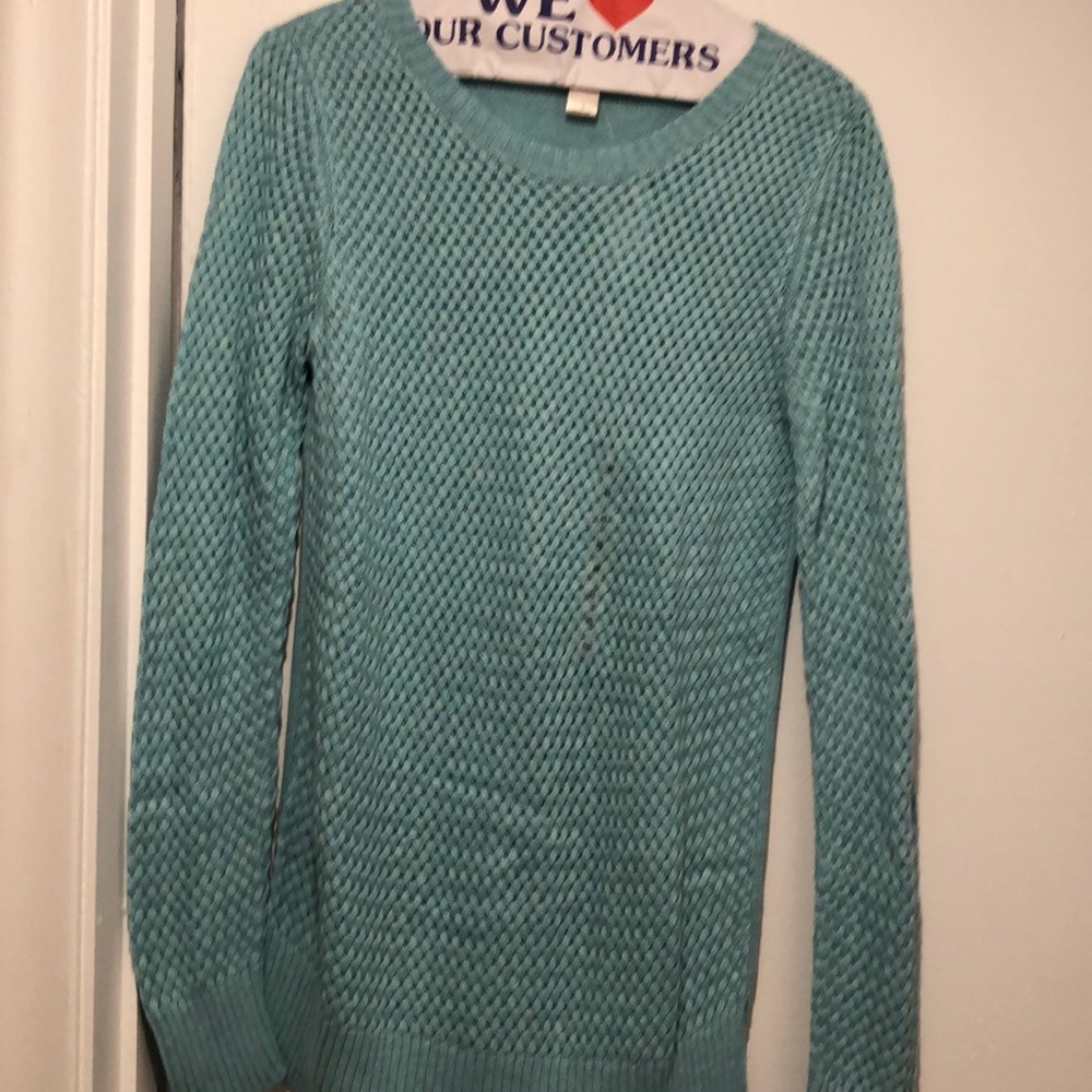 Brand new loft sweater, great transition color